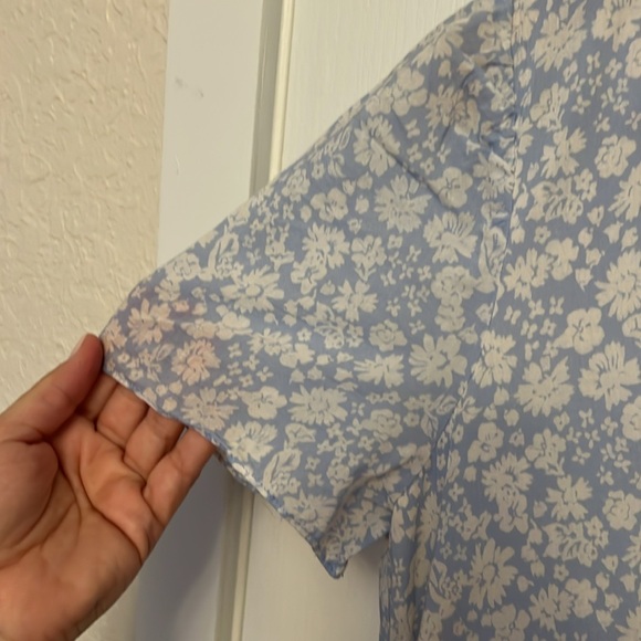 Madewell Ruched-Front Ruffle-Hem Midi Dress in
Fleur Field - Picture 7 of 12